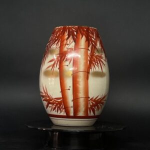 Bình hoa Kutani hoạ tiết cây tre đỏ san hô