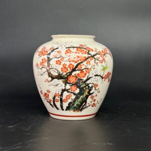 Bình hoa Kutani hoạ tiết cây hoa anh đào